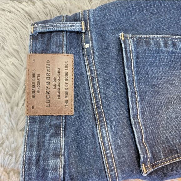 LUCKY Brand skinny jeans. Size 6/28 - Picture 11 of 13